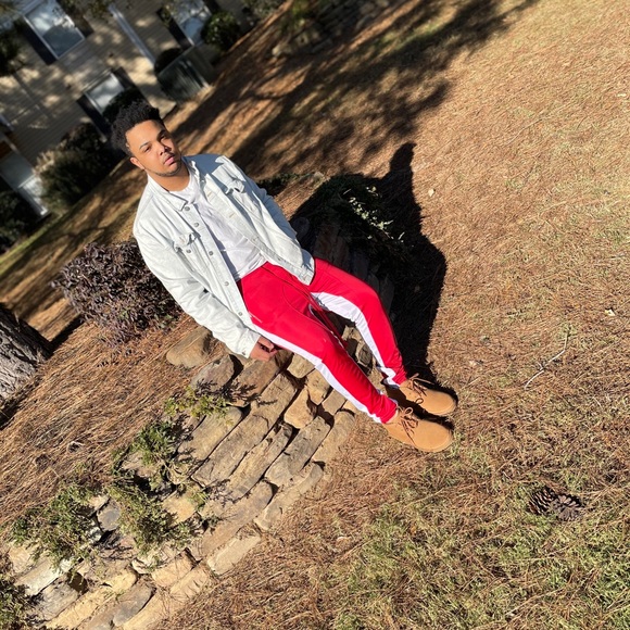 Meet your Posher, Kenneth - Picture 1 of 1